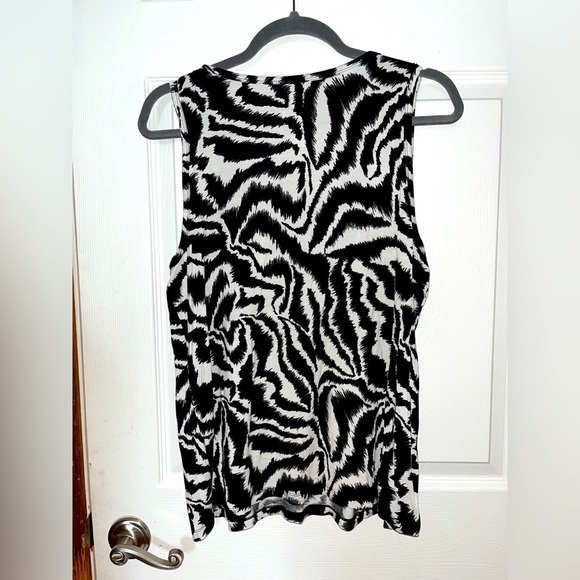 Nine West Black and White Patterned Soft Spun Sleeveless Tank Top XL - Picture 3 of 3